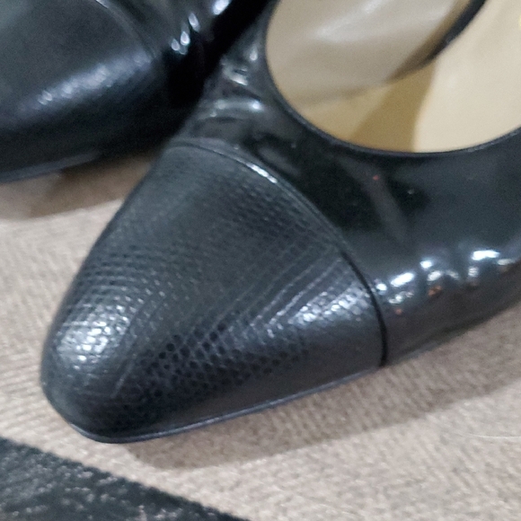 Salvatore Ferragamo Black Textured Slingback Heels - Picture 10 of 16